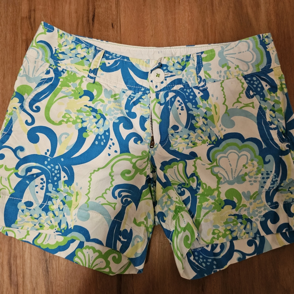 Floral Patterned Women's Shorts